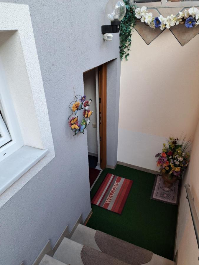 Apartamento Haus Trojer Matrei in Osttirol Exterior foto